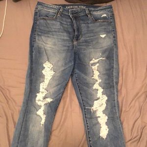 American Eagle distressed super hi rise jegging